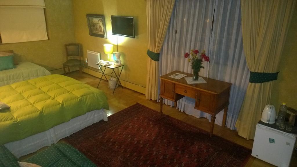Bed & Breakfast Blumen Haus Santiago Bilik gambar